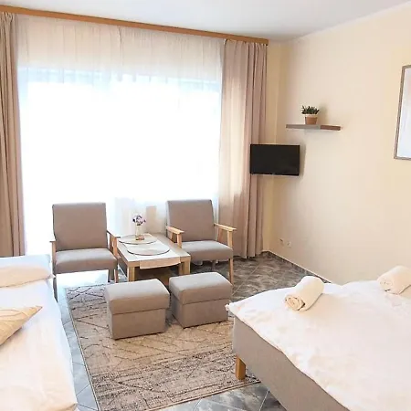 Pensión Kasia - Tylko 500 M Do Szerokiej Plazy! Ustronie Morskie