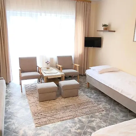 Kasia - Tylko 500 M Do Szerokiej Plazy! 3*